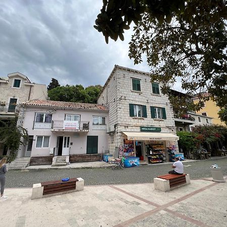Apartments Astoria Hn Herceg Novi Exterior photo