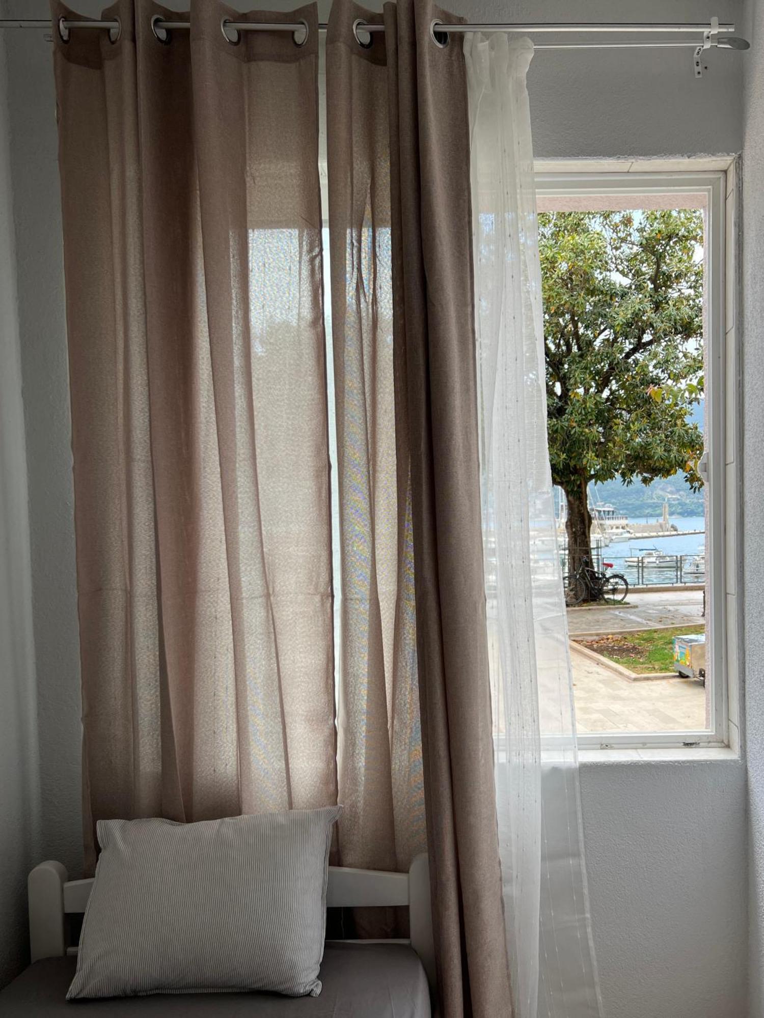 Apartments Astoria Hn Herceg Novi Exterior photo