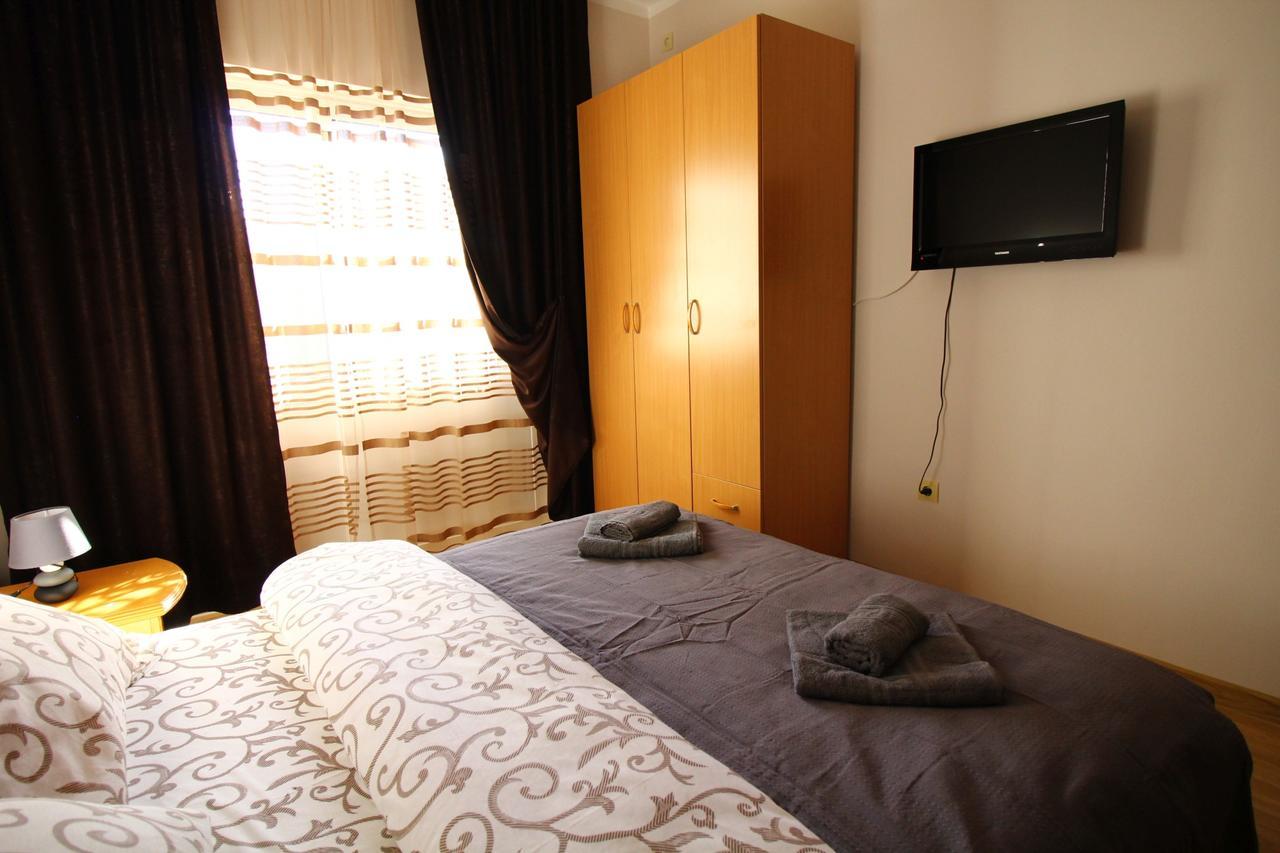 Apartments Astoria Hn Herceg Novi Exterior photo