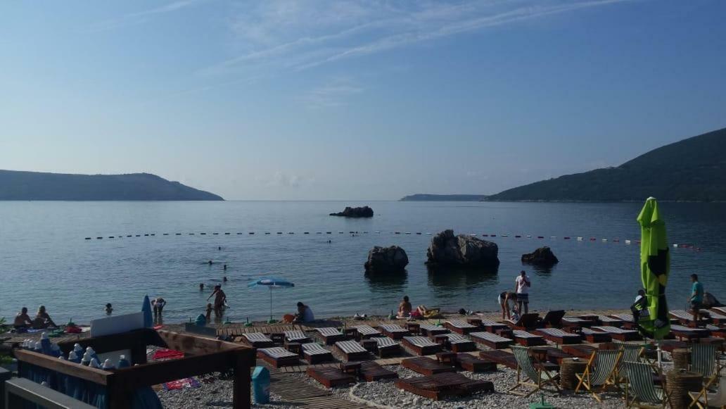 Apartments Astoria Hn Herceg Novi Exterior photo